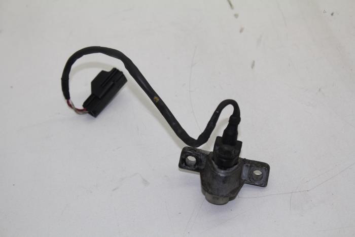 Begagnade Vevaxelsensor Volvo XC90 I 2.4 D5 20V Pris € 40,00 Marginaltabell erbjuds av Auto Demontage Elferink B.V.
