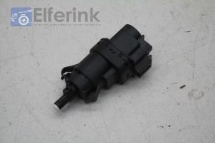 Used Brake light switch Volvo XC70 (BZ) 3.0 T6 24V AWD Price € 10,00 Margin scheme offered by Auto Demontage Elferink B.V.