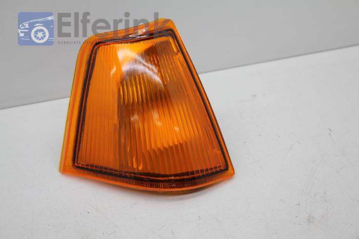 Indicator, right from a Volvo 4-Serie 1990