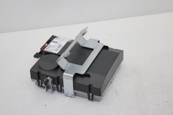 Begagnade Telefonmodul Volvo XC90 I 2.9 T6 24V Pris € 40,00 Marginaltabell erbjuds av Auto Demontage Elferink B.V.