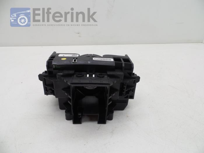 Steering angle sensor from a Volvo S80 (AR/AS) 2.4 D5 20V 180 2008