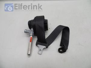 Used Rear seatbelt tensioner, left Volvo V50 (MW) 2.0 16V Price € 50,00 Margin scheme offered by Auto Demontage Elferink B.V.