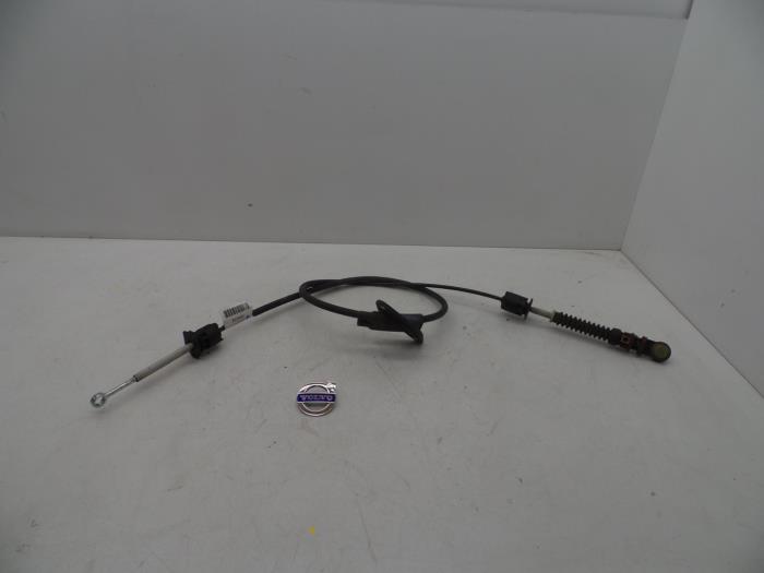 Gear shift cable linkage, bracket