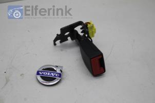 Usagé Attache ceinture arrière gauche Volvo S60 II (FS) 2.0 D3 20V Prix € 50,00 Règlement à la marge proposé par Auto Demontage Elferink B.V.