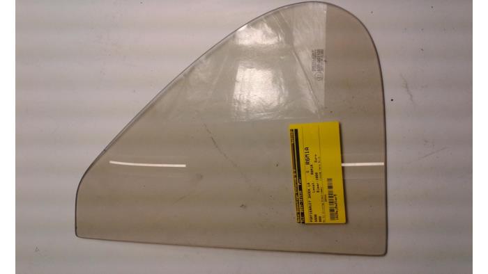Usados Ventanilla triangular izquierda detrás Saab 900 Precio € 25,00 Norma de margen ofrecido por Auto Demontage Elferink B.V.