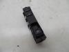 Parking brake switch from a Saab 9-5 (YS3G), 2010 / 2012 2.0 TiD 16V, Saloon, 4-dr, Diesel, 1.956cc, 118kW (160pk), FWD, A20DTH, 2010-05 / 2012-01 2010