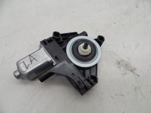 Begagnade Motor, dörrfönster Volvo XC60 I (DZ) 2.4 D3/D4 20V AWD Pris € 40,00 Marginaltabell erbjuds av Auto Demontage Elferink B.V.