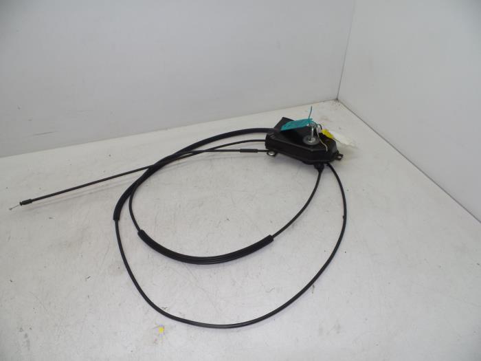 Usagé Divers Volvo C70 (MC) 2.0 D 16V Prix € 50,00 Règlement à la marge proposé par Auto Demontage Elferink B.V.