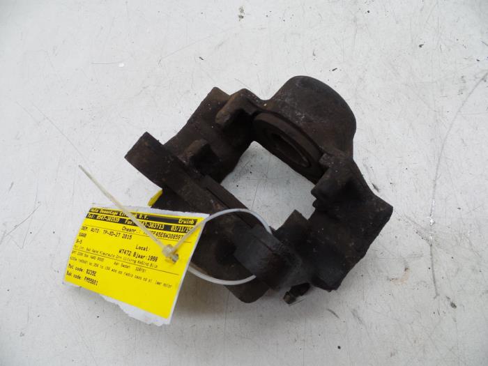 Gebrauchte Bremszange rechts hinten Saab 9-5 (YS3E) 2.3t 16V Preis € 50,00 Margenregelung angeboten von Auto Demontage Elferink B.V.
