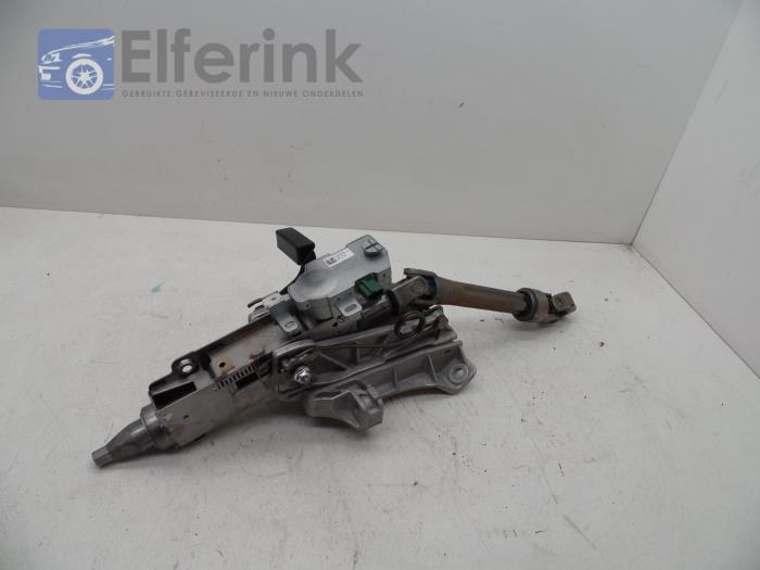 Steering column housing from a Volvo S60 II (FS) 1.6 DRIVe,D2 2012