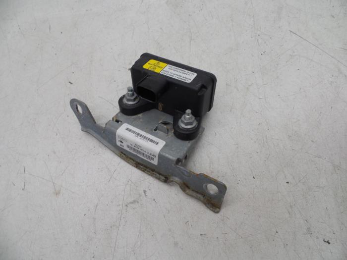 Begagnade ABS-sensor Volvo C30 (EK/MK) 1.6 D2 16V Pris € 125,00 Marginaltabell erbjuds av Auto Demontage Elferink B.V.