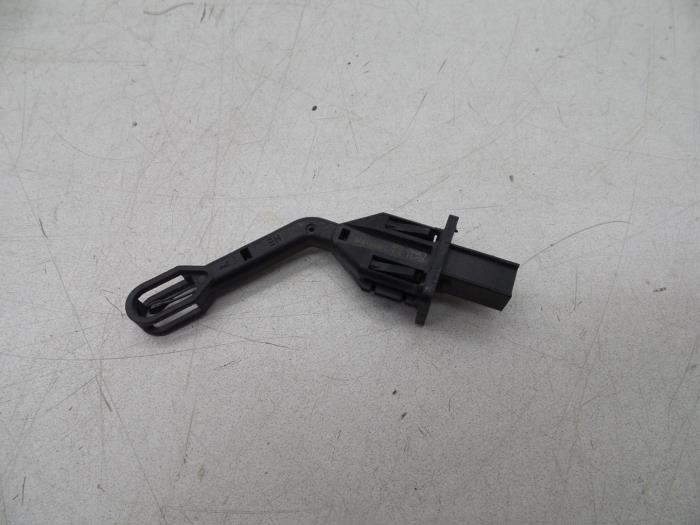 Begagnade Innetemperatursensor Volvo S60 II (FS) 2.0 D4 20V Pris € 25,00 Marginaltabell erbjuds av Auto Demontage Elferink B.V.