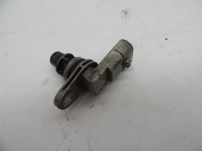 Begagnade Kamaxelsensor Opel Combo (Corsa C) 1.3 CDTI 16V Pris € 25,00 Marginaltabell erbjuds av Auto Demontage Elferink B.V.