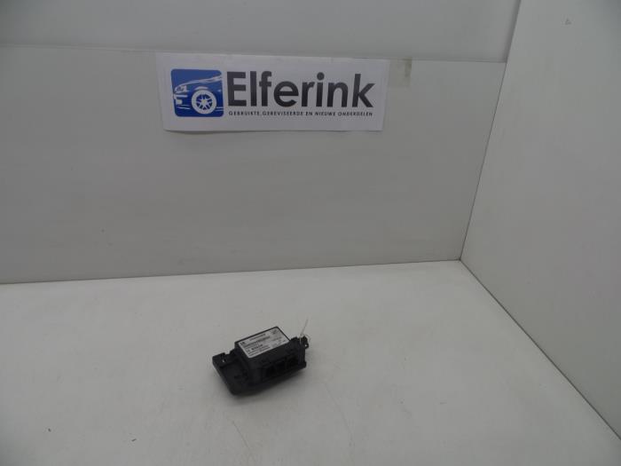 Begagnade PDC-modul Saab 9-5 (YS3G) 2.8 T XWD V6 24V Pris € 100,00 Marginaltabell erbjuds av Auto Demontage Elferink B.V.
