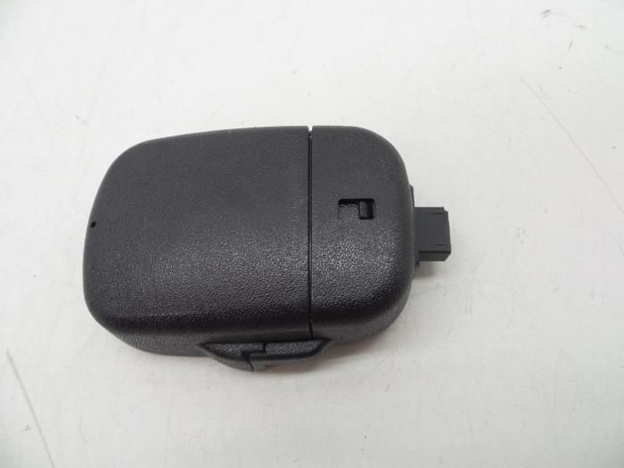 Begagnade Regnsensor Saab 9-5 (YS3G) 2.0 TiD 16V Pris € 25,00 Marginaltabell erbjuds av Auto Demontage Elferink B.V.