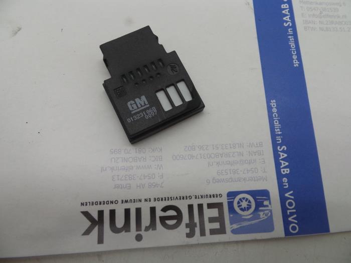 Begagnade Regnsensor Saab 9-5 (YS3G) 2.0 TiD 16V Pris € 25,00 Marginaltabell erbjuds av Auto Demontage Elferink B.V.