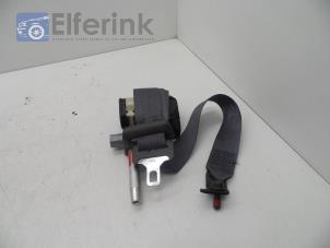 Used Rear seatbelt tensioner, centre Volvo S80 (TR/TS) 2.5 D Price € 75,00 Margin scheme offered by Auto Demontage Elferink B.V.