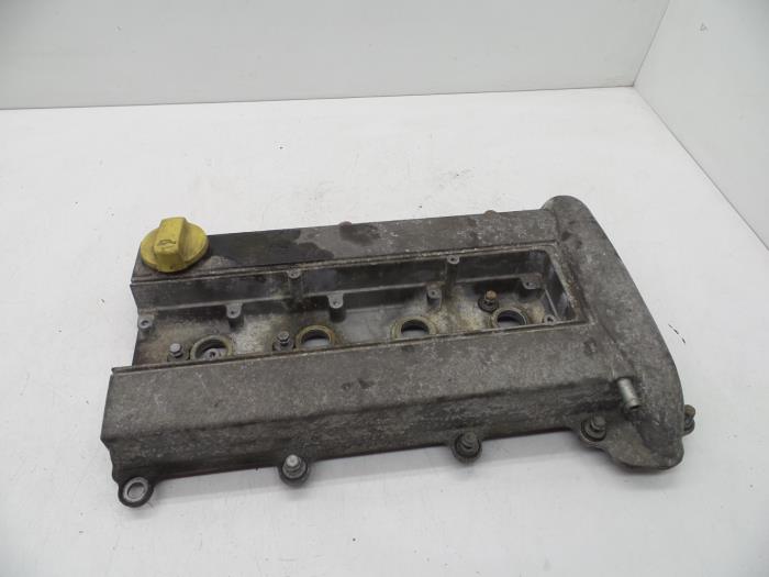 Gebrauchte Ventildeckel Saab 9-3 Sport Estate (YS3F) 2.0t 16V Preis € 50,00 Margenregelung angeboten von Auto Demontage Elferink B.V.