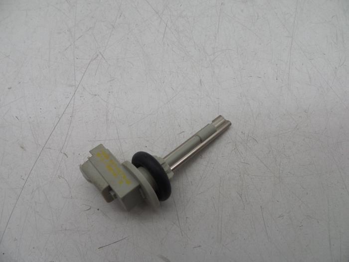 Begagnade Innetemperatursensor Volvo V40 (MV) 1.6 D2 Pris € 25,00 Marginaltabell erbjuds av Auto Demontage Elferink B.V.