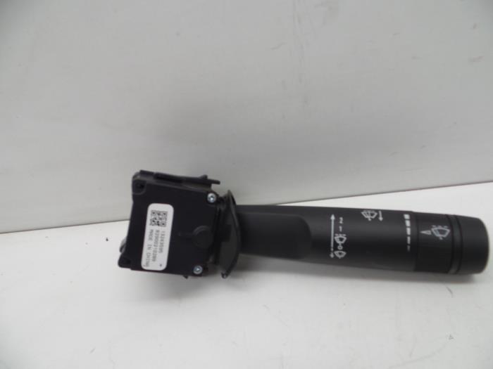 Usados Interruptor de limpiaparabrisas Opel Insignia 2.0 Turbo 16V Ecotec Precio € 25,00 Norma de margen ofrecido por Auto Demontage Elferink B.V.