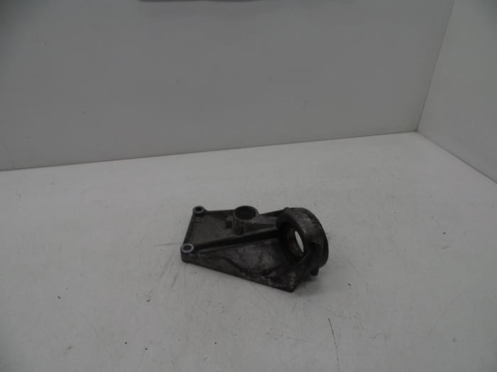 Used Engine mount Saab 9-5 Estate (YS3E) 2.2 TiD 16V Price € 25,00 Margin scheme offered by Auto Demontage Elferink B.V.