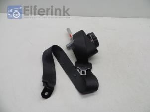 Used Rear seatbelt tensioner, left Volvo V50 (MW) 1.6 D2 16V Price € 50,00 Margin scheme offered by Auto Demontage Elferink B.V.