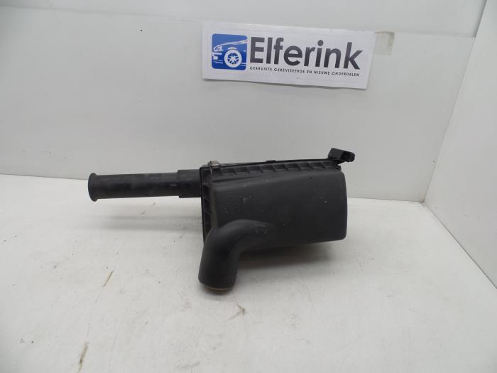 Begagnade Luftfilterhus Saab 9-3 I (YS3D) 2.0t 16V Pris € 25,00 Marginaltabell erbjuds av Auto Demontage Elferink B.V.