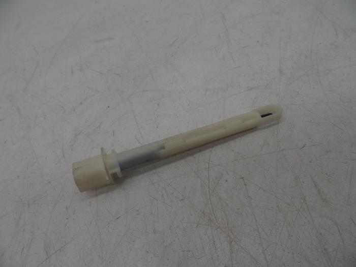 Begagnade Innetemperatursensor Saab 9-5 (YS3G) 2.0 TiD 16V Pris € 25,00 Marginaltabell erbjuds av Auto Demontage Elferink B.V.
