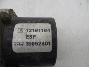 Bloc ABS d'un Saab 9-3 II Sport Sedan (YS3F) 1.8t 16V 2006