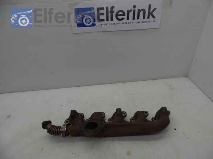 Exhaust manifold from a Volvo XC70 (SZ) XC70 2.4 D 20V 2004
