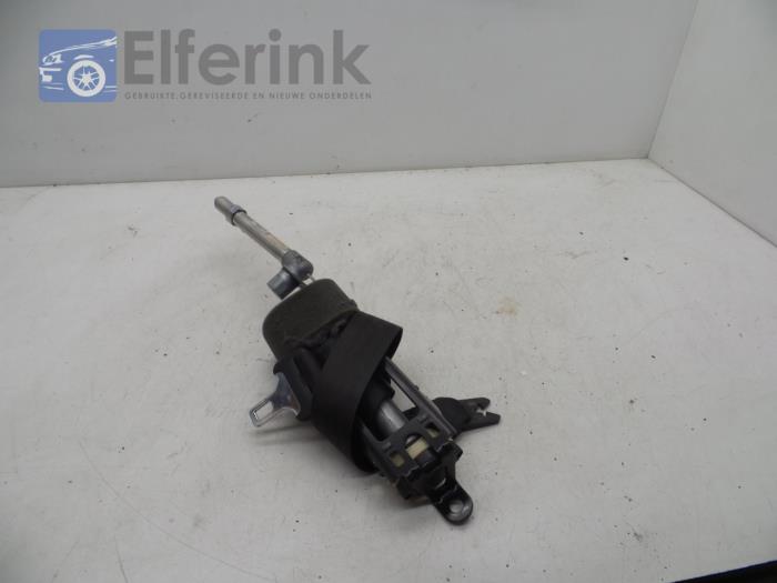 Seatbelt tensioner, right from a Saab 9-5 Estate (YS3E) 2.3t 16V 2007