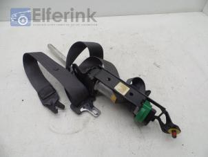 Used Seatbelt tensioner, right Volvo S60 I (RS/HV) 2.4 20V 170 Price € 50,00 Margin scheme offered by Auto Demontage Elferink B.V.