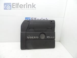 Usagé Plaque de protection moteur Volvo V40 (VW) 1.8 16V Prix € 20,00 Règlement à la marge proposé par Auto Demontage Elferink B.V.