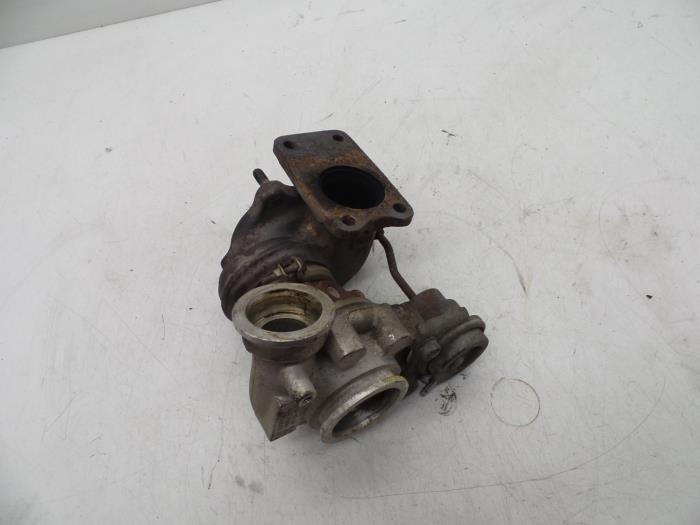Gebrauchte Turbo Volvo S80 (TR/TS) 2.8 T6 24V Preis € 175,00 Margenregelung angeboten von Auto Demontage Elferink B.V.