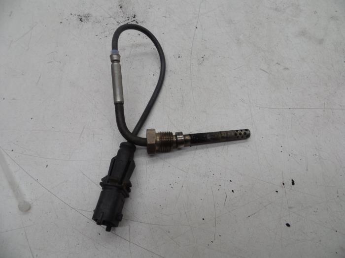 Begagnade Partikelfiltersensor Opel Insignia 2.0 CDTI 16V 130 Ecotec Pris € 30,00 Marginaltabell erbjuds av Auto Demontage Elferink B.V.