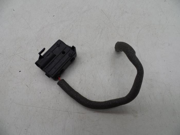 Begagnade Sensor (övriga) Volvo C70 (MC) 2.5 T5 20V Pris € 50,00 Marginaltabell erbjuds av Auto Demontage Elferink B.V.