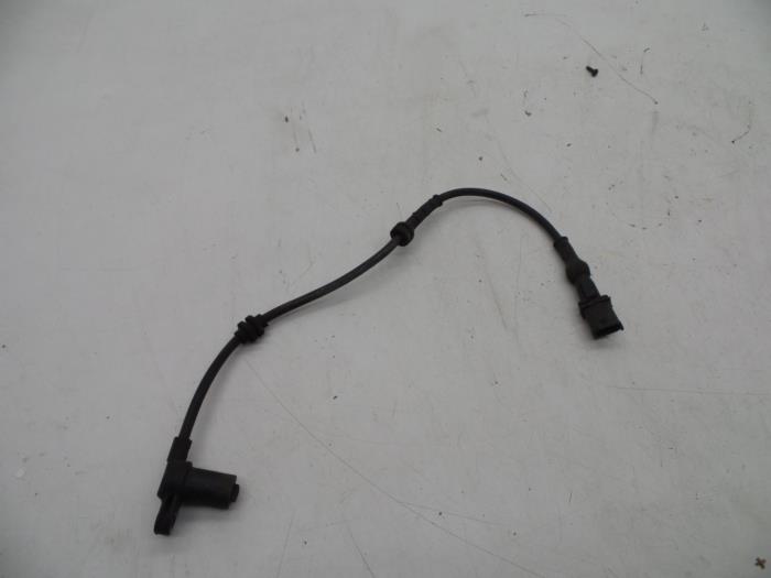 Begagnade ABS-sensor Opel Corsa C (F08/68) 1.2 16V Twin Port Pris € 25,00 Marginaltabell erbjuds av Auto Demontage Elferink B.V.