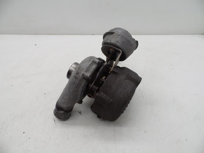Gebrauchte Turbo Saab 9-3 I (YS3D) 2.2 TiD Kat. Preis € 100,00 Margenregelung angeboten von Auto Demontage Elferink B.V.