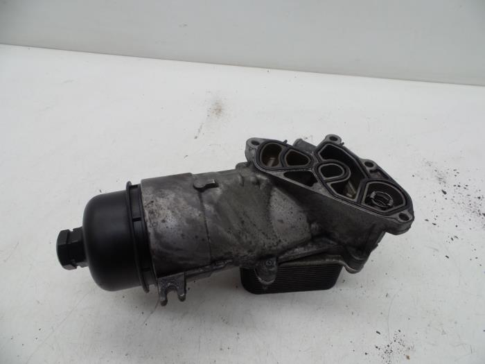 Gebrauchte Ölfiltergehäuse Volvo V50 (MW) 1.6 D 16V Preis € 40,00 Margenregelung angeboten von Auto Demontage Elferink B.V.