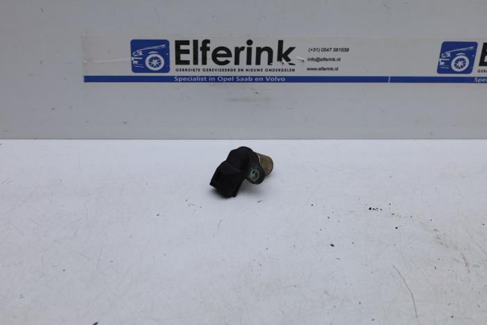 Begagnade Vevaxelsensor Volvo V70 (SW) 2.4 20V 140 Bifuel Pris € 25,00 Marginaltabell erbjuds av Auto Demontage Elferink B.V.