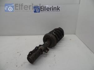 Used Front shock absorber rod, right Saab 9-5 (YS3E) 2.0t 16V Price € 65,00 Margin scheme offered by Auto Demontage Elferink B.V.