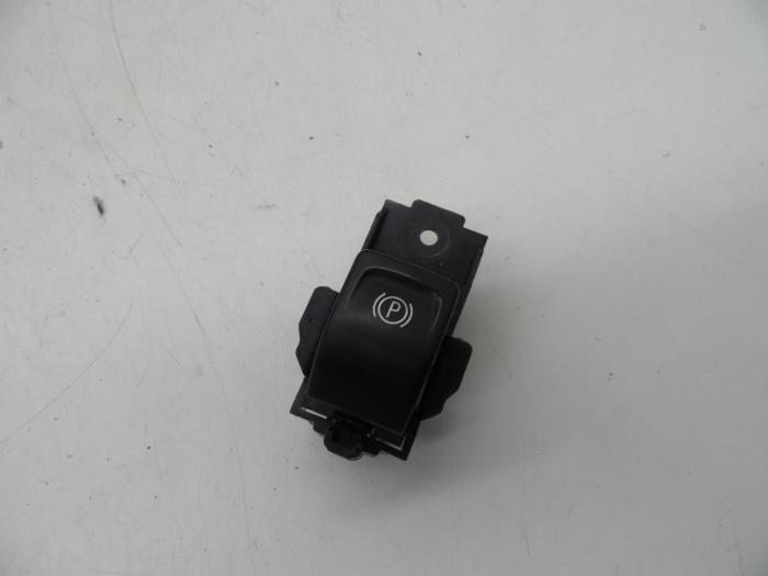 Gebrauchte Handbremse Schalter Opel Insignia 1.8 16V Ecotec Preis € 25,00 Margenregelung angeboten von Auto Demontage Elferink B.V.