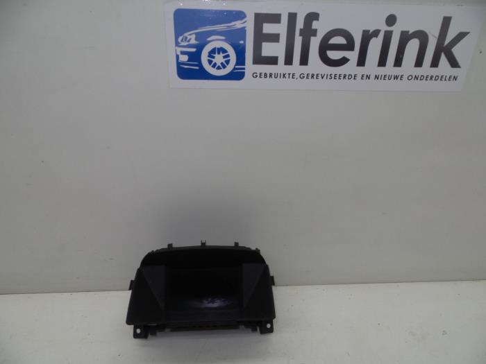 Begagnade Innerdisplay Opel Zafira (M75) 1.9 CDTI Pris € 25,00 Marginaltabell erbjuds av Auto Demontage Elferink B.V.
