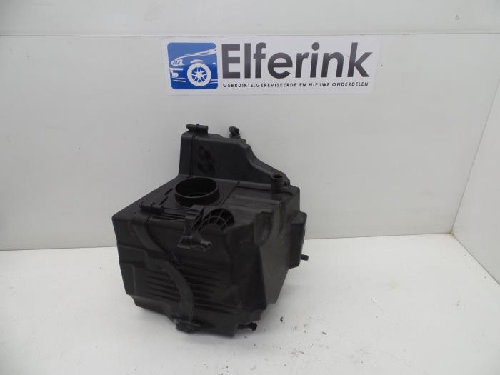 Begagnade Luftfilterhus Volvo S40 (MS) 1.8 16V Pris € 50,00 Marginaltabell erbjuds av Auto Demontage Elferink B.V.