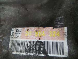 Getriebe van een Volvo S40 (VS) 1.8 16V 2000