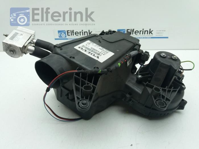 Heater housing from a Volvo XC90 I 2.4 D5 20V 2012