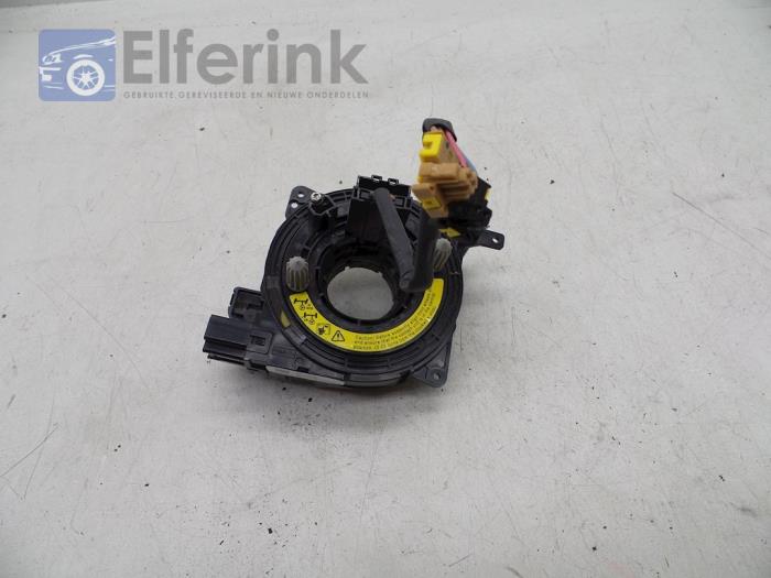 Airbag clock spring from a Volvo S80 (AR/AS) 2.4 D5 20V 180 2007