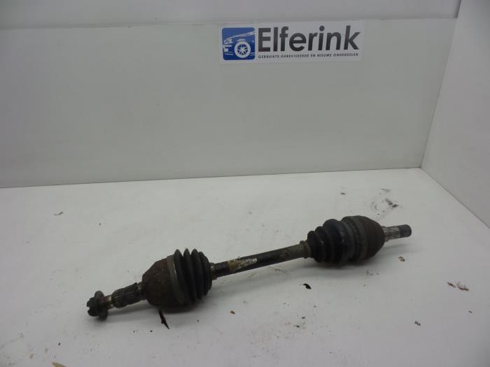 Gebrauchte Antriebswelle links vorne Opel Insignia 1.8 16V Ecotec Preis € 50,00 Margenregelung angeboten von Auto Demontage Elferink B.V.