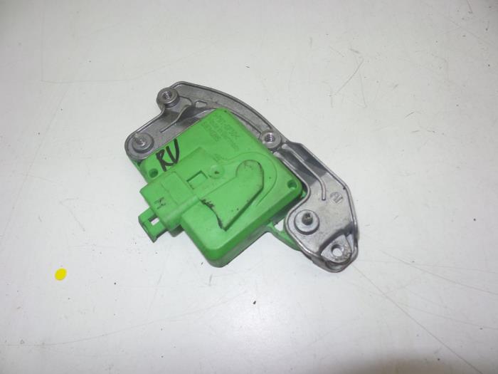 Begagnade Airbagsensor Saab 9-5 Estate (YS3E) 2.3t 16V Pris € 25,00 Marginaltabell erbjuds av Auto Demontage Elferink B.V.