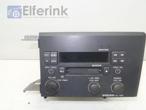 Used Radio/cassette player Volvo V70 (SW) 2.4 T 20V Price € 65,00 Margin scheme offered by Auto Demontage Elferink B.V.